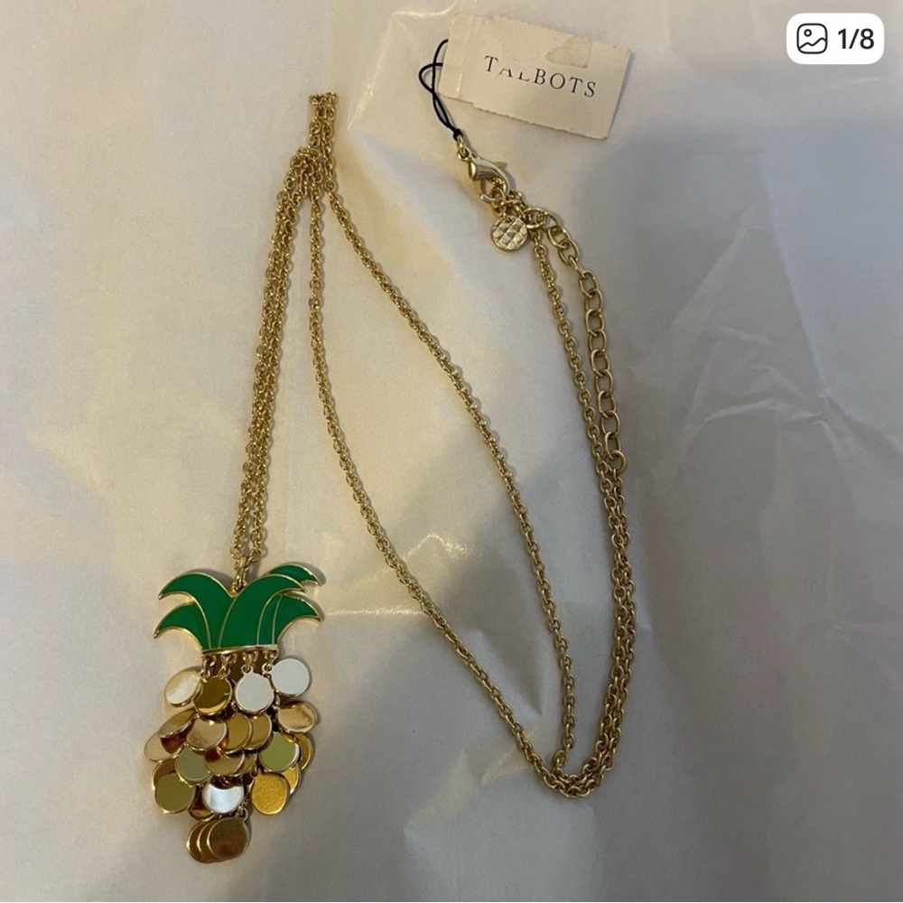 Talbots pineapple 🍍 necklace